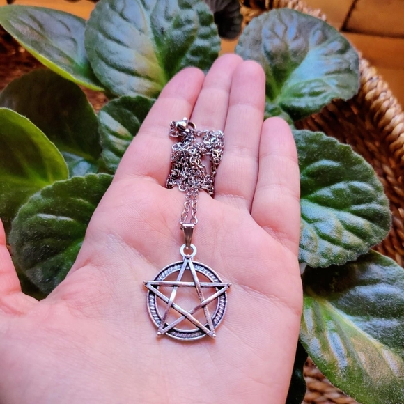 New Handmade Pentagram Necklace - Picture 2 of 3